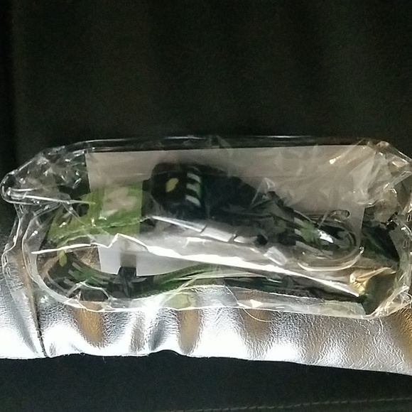 Native Pup St. Patrick's Day Shamrock Dog Collar (S) - Picture 3 of 3